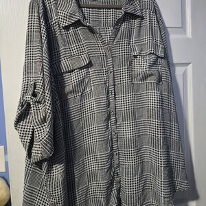 Black and White Houndstooth Button-Up Shirt